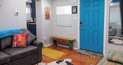 Nice 3-bedroom house with AC in Albuquerque near Historic Old Town