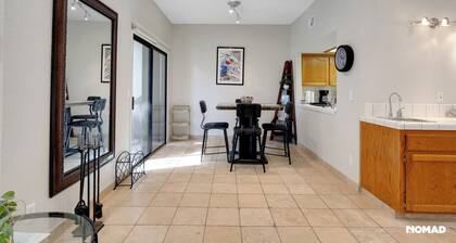 Enjoyable 3-bedroom condo with AC in charming Bakersfield