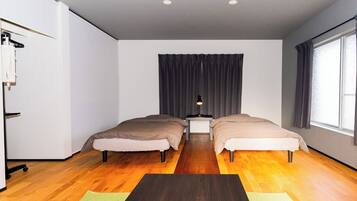 1 bedroom, free WiFi, bed sheets