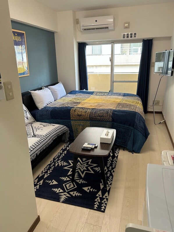 Desk, free WiFi, bed sheets