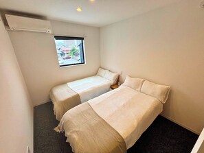 2 chambres, bureau, Wi-Fi gratuit, draps fournis