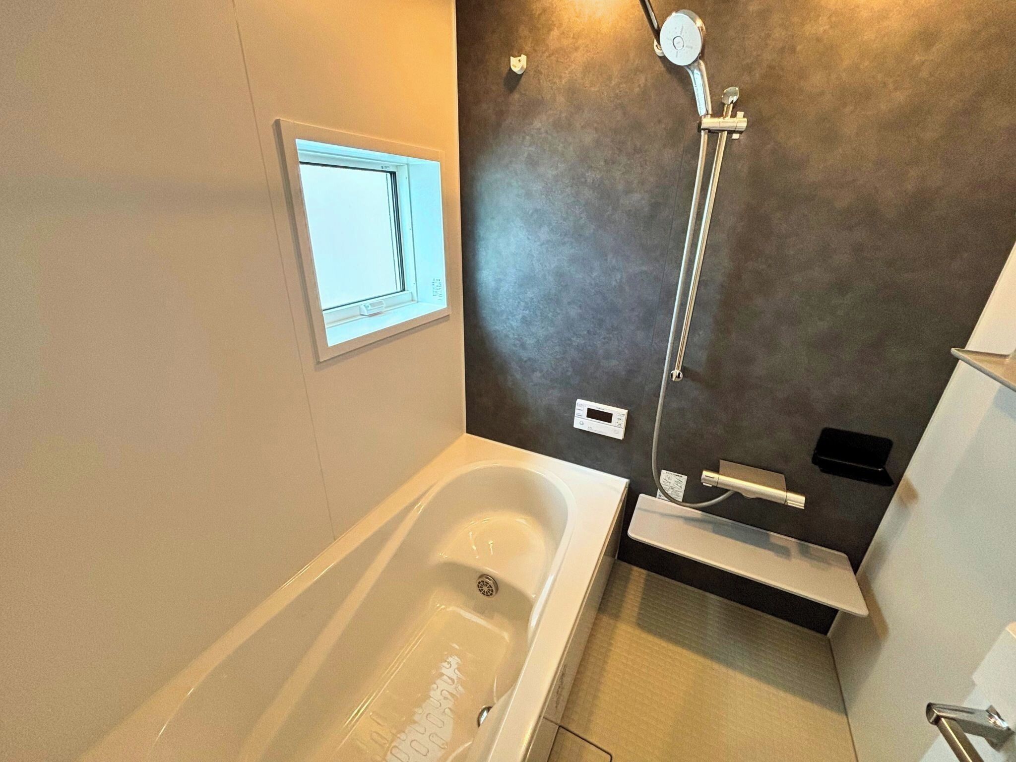 ヘアドライヤー、タオル