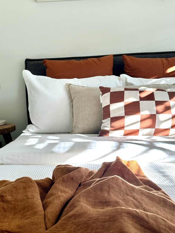 4 chambres, fer et planche à repasser, Wi-Fi, draps fournis