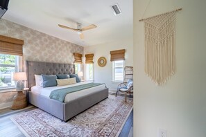 4 bedrooms, iron/ironing board, travel cot, free WiFi