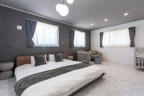 3 chambres, fer et planche à repasser, Wi-Fi gratuit, draps fournis