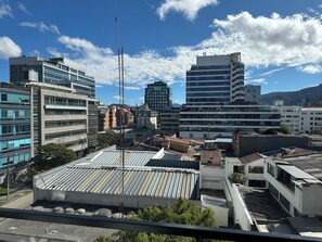 Balcony - Luxury corporate apartment with kitchenette and private laundry near Parque 93 (Bogotá, D.C.)