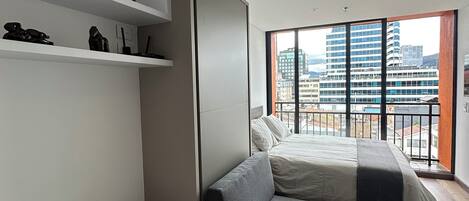 1 غرفة نوم ومكتب وواي فاي مجانًا وملاءات أسرّة