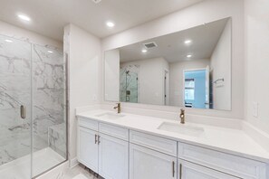 Haartrockner, Handtücher