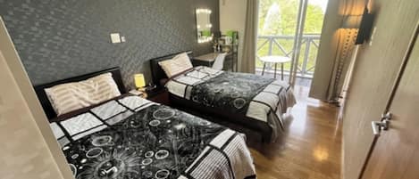 2 Schlafzimmer, Schreibtisch, Bügeleisen/Bügelbrett, kostenloses WLAN