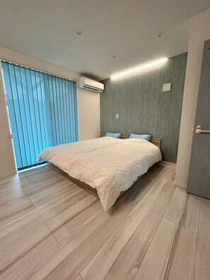 3 chambres, bureau, accès au Wi-Fi (inclus), literie fournie