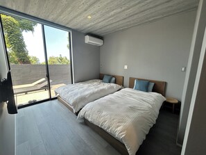 Desk, free WiFi, bed sheets