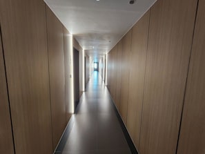 Sängtillbehör av högsta kvalitet, duntäcken, bäddmadrasser och skrivbord