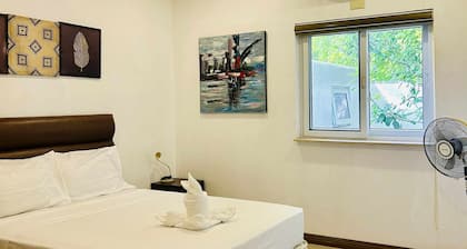 3-bedroom bungalow & 1 big house for a comfortable & tranquil stay on the island