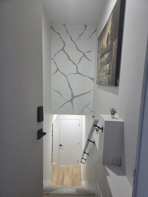 Interior - Tranquil Getaway.

Home located near golf course.Enjoy this calm & stylish suite (Edmonton)