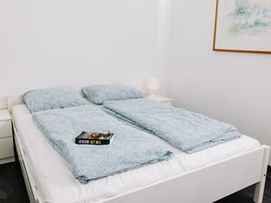 5 chambres, fer et planche à repasser, accès Internet