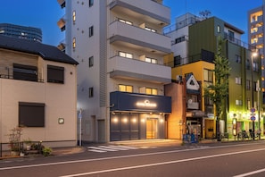 Exterior - HOTEL KOMACHI Higashi Nippori (Tokyo)