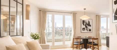 1 bedroom, iron/ironing board, travel crib, WiFi