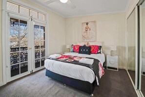 3 bedrooms, iron/ironing board, travel crib, WiFi