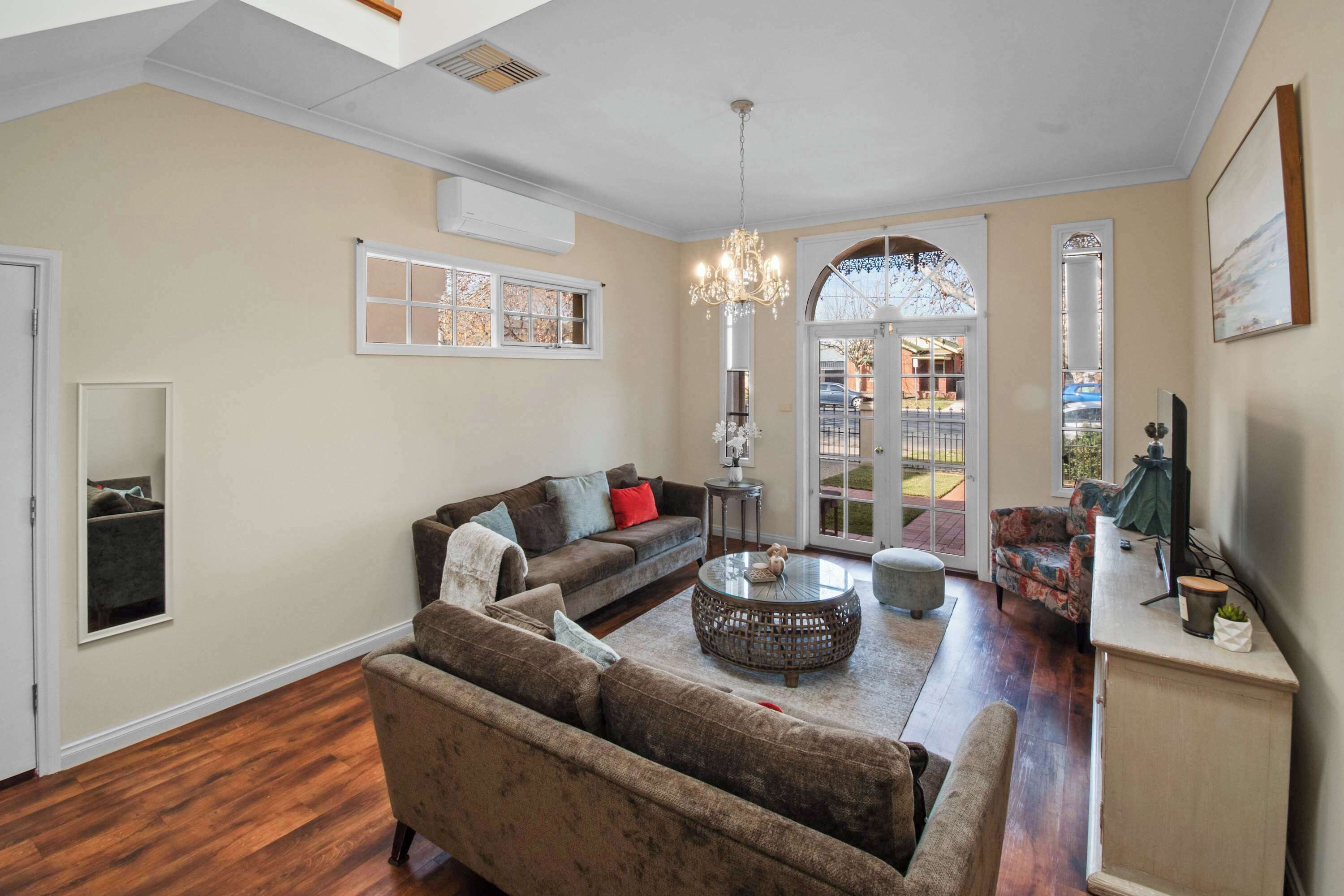 TV, DVD player, books, offices