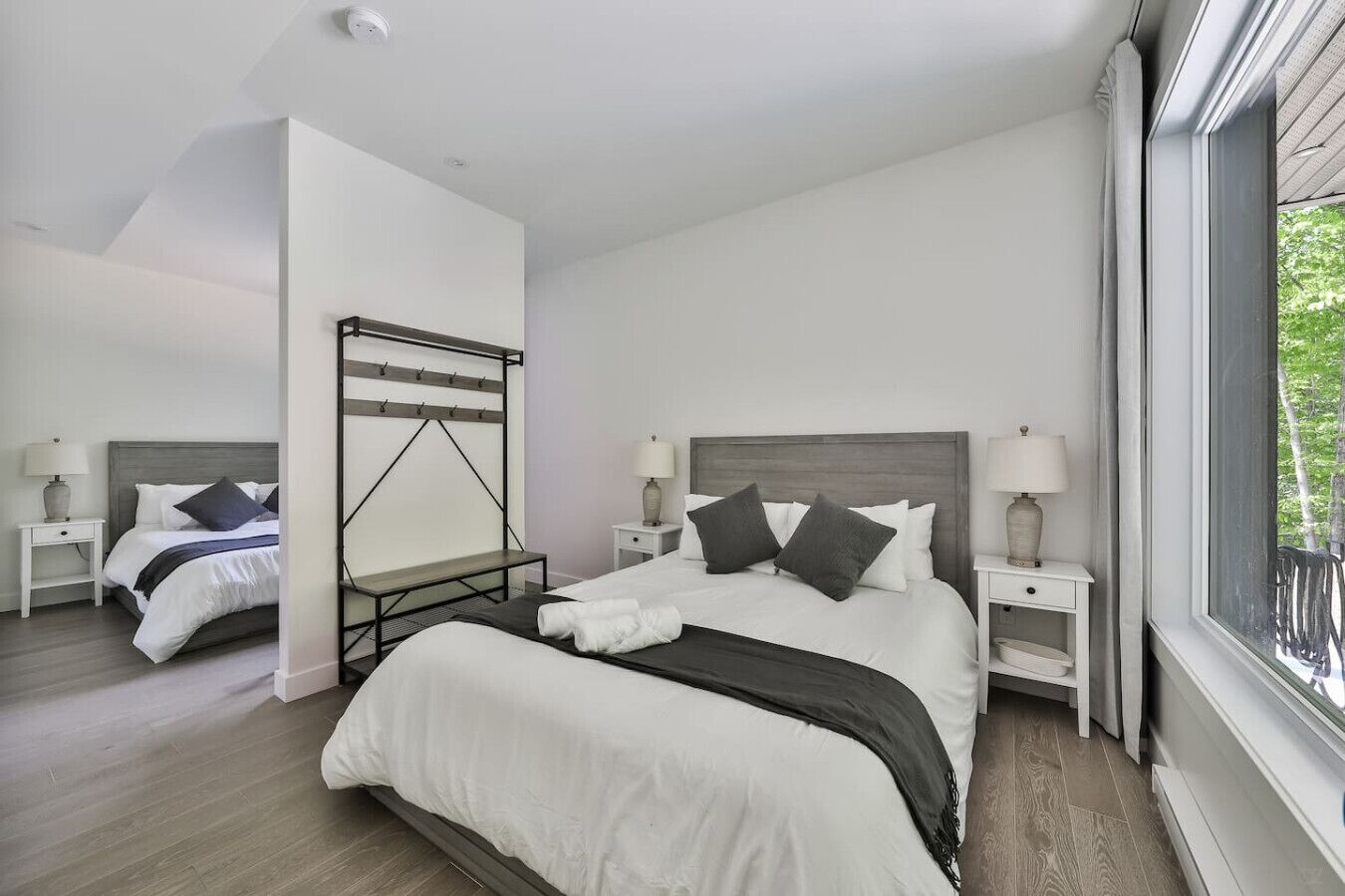 Lit parapluie, Wi-Fi, draps fournis