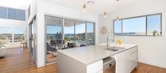 The Family Tide – large family home, entertaining deck with views, swimming pool, air conditioning