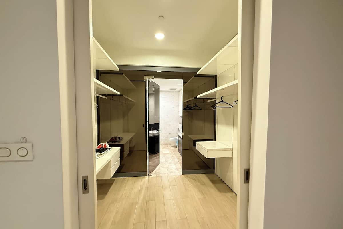 Premium Apartment, 3 Bedrooms, Non Smoking, City View | Blackout curtains, iron/ironing board, free WiFi, bed sheets