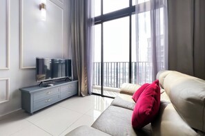 Family Duplex, City View | Living area