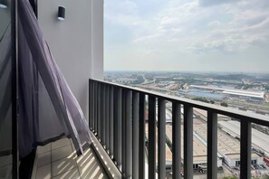 Appartement Duplex Familial, vue ville | Terrasse/Patio