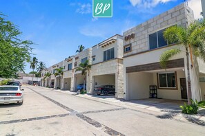 Exterior - 3BR Home Near Beach w/ Pool & Parking: Las Villas (Bucerías)