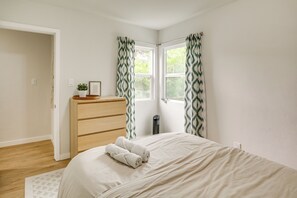 2 habitaciones, tabla de planchar con plancha, internet y ropa de cama 