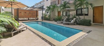 2BR Near Beach w Shared Pool & Beach Gear: Stanza 11