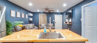 7 Mi to Lake Tangipahoa: McComb Home w/ Deck!