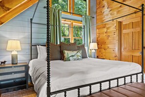 4 عدّة غرف نوم ومكواة/لوح كي وسرير سفر وواي فاي