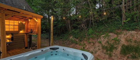 Baignoire à remous extérieure