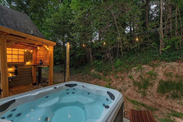 Bain à remous extérieur