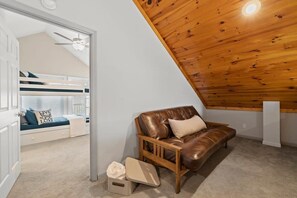 6 habitaciones, tabla de planchar con plancha, cuna de viaje y wifi