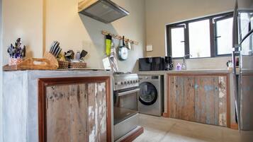 Mussaenda Cottage | Free WiFi