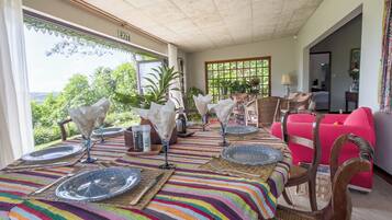 Tree Fern Cottage | WiFi (free)