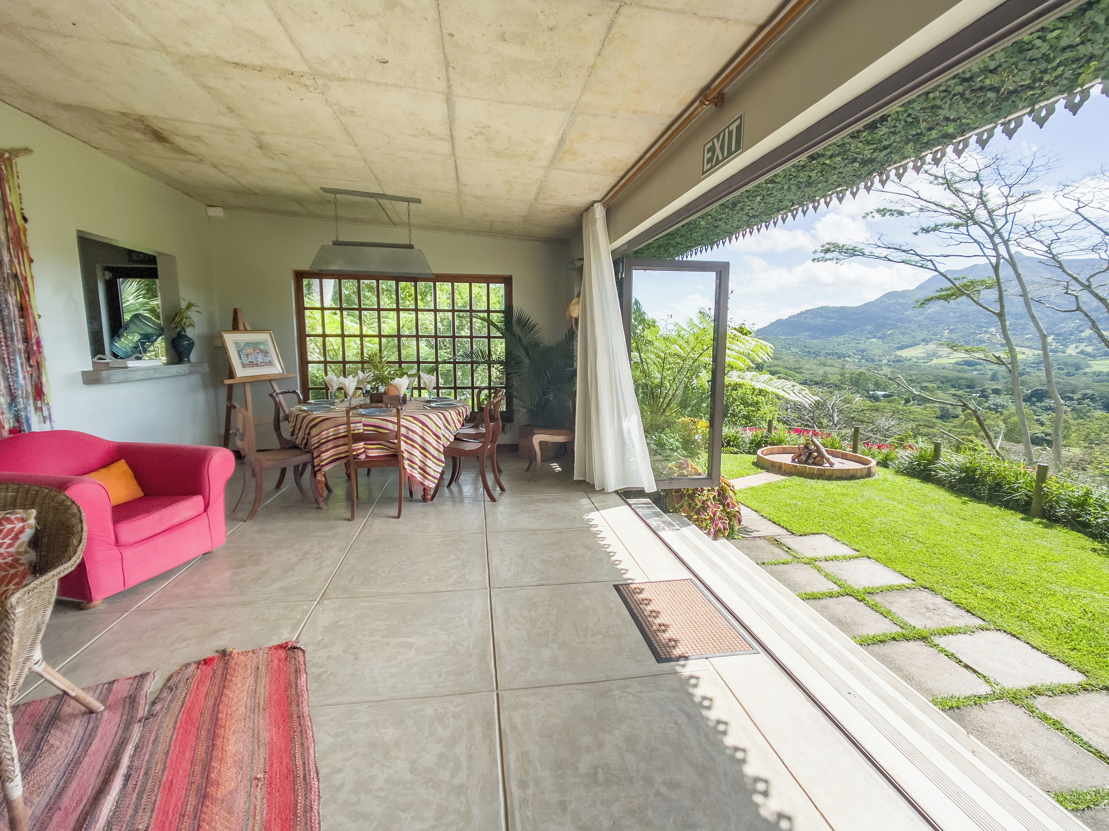 Tree Fern Cottage | Free WiFi