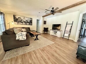 تلفزيون، كُتُب