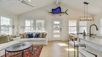 House (3 Bedrooms) | Front of property