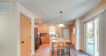 4 Mi to Granby Ranch: Cabin w/ Hot Tub Access!