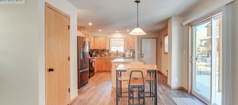 4 Mi to Granby Ranch: Cabin w/ Hot Tub Access!