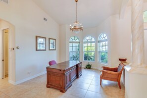 Interior - 3 Mi to Dtwn: Luxe Cape Coral Gem! (Cape Coral)