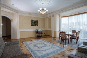 TV - Grand Central Residence (Baku)