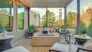 Unclassified image, 4 of 45, button - 15 Mi to Unc: Elegant Retreat w/ Patio & Pavilion! (Chapel Hill)