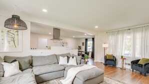 Interior - Home w/ Game Room & Large Yard in Parkville (Parkville)