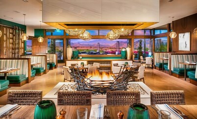 Upscale Desert Home - Golf, Pool, Dining & Hot Tub