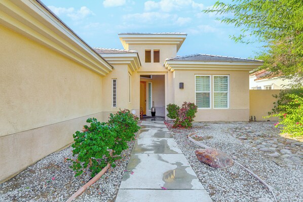 Interior - Saltwater Pool & Hot Tub at Mission Hills Home! (Rancho Mirage)
