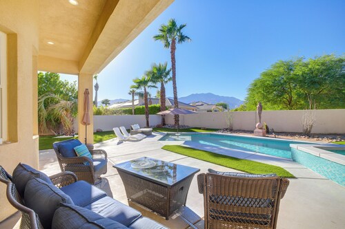 Saltwater Pool & Hot Tub at Mission Hills Home!